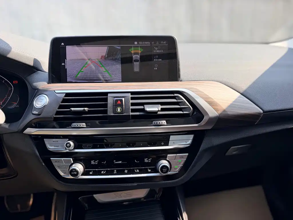BMW X3 — миниатюра 27
