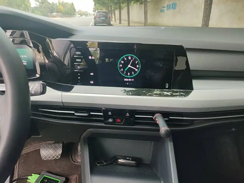 Volkswagen Golf — миниатюра 13