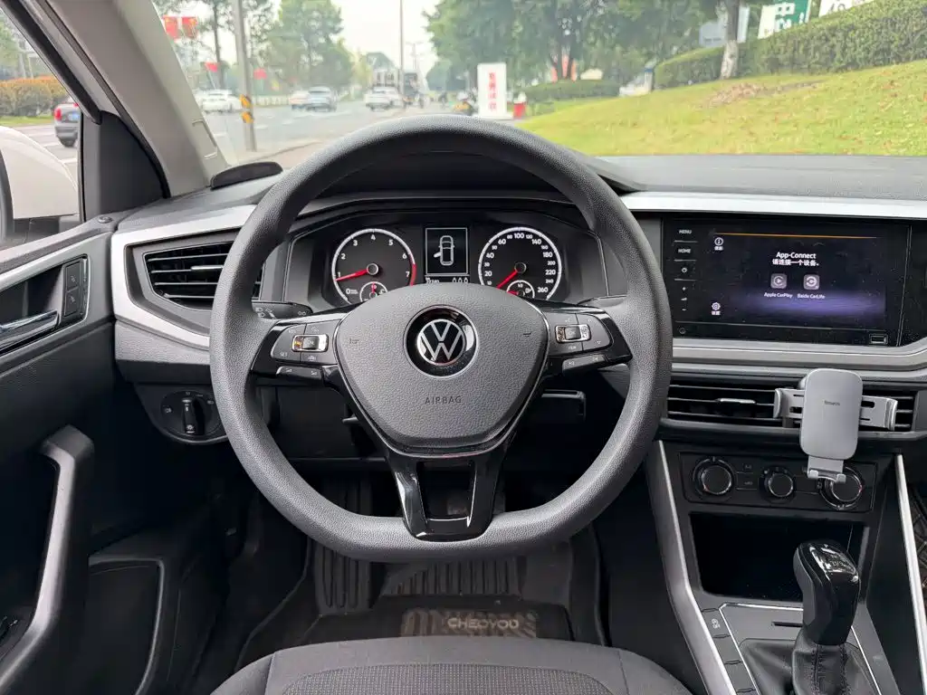 Volkswagen Polo — миниатюра 14