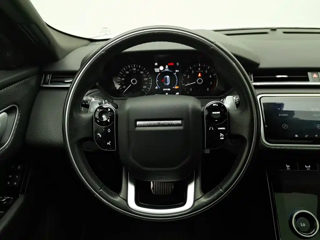 Land Rover Velar — миниатюра 11