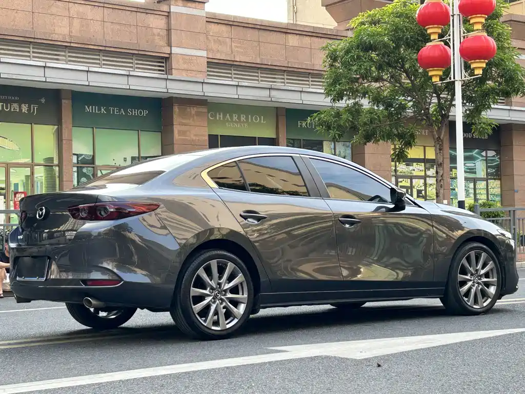 Mazda 3 Axela — миниатюра 4