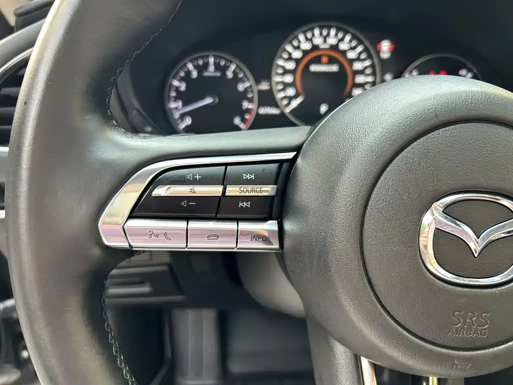 Mazda 3 Axela — миниатюра 14