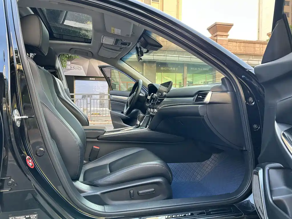 Honda Accord — миниатюра 10