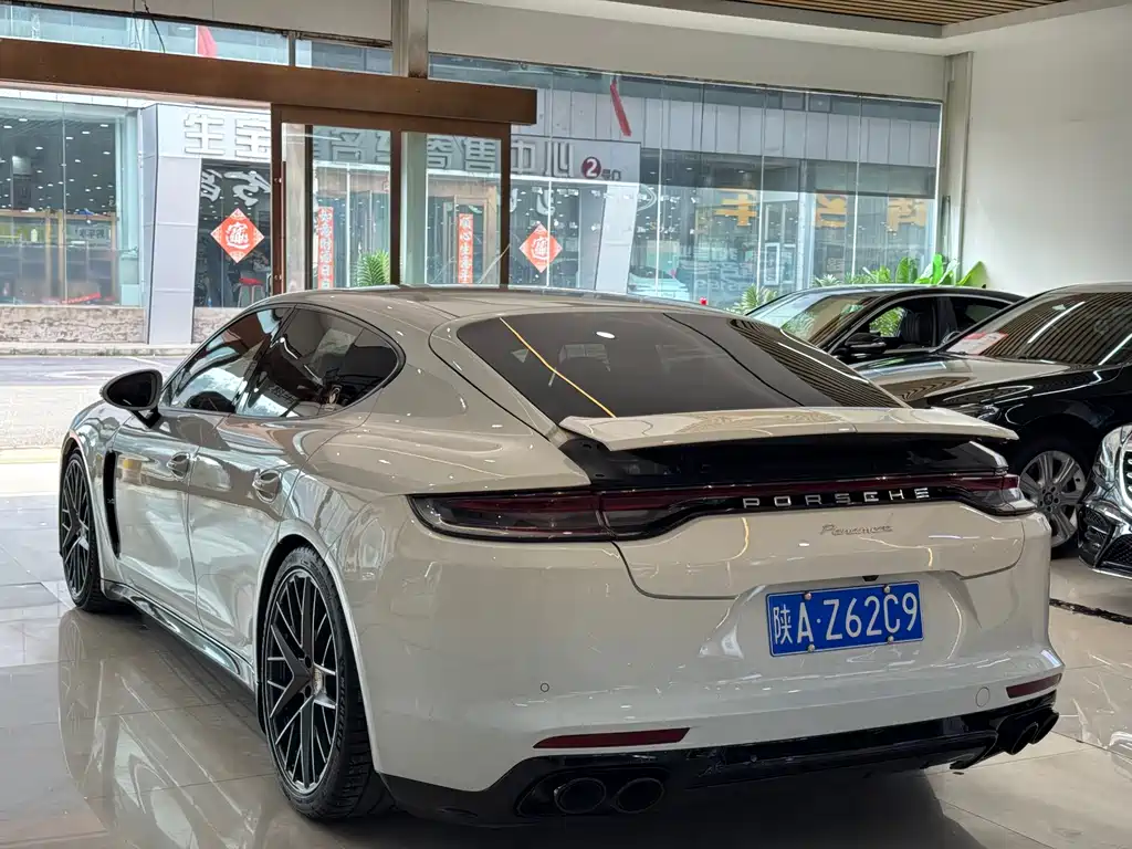 Porsche Panamera — миниатюра 5