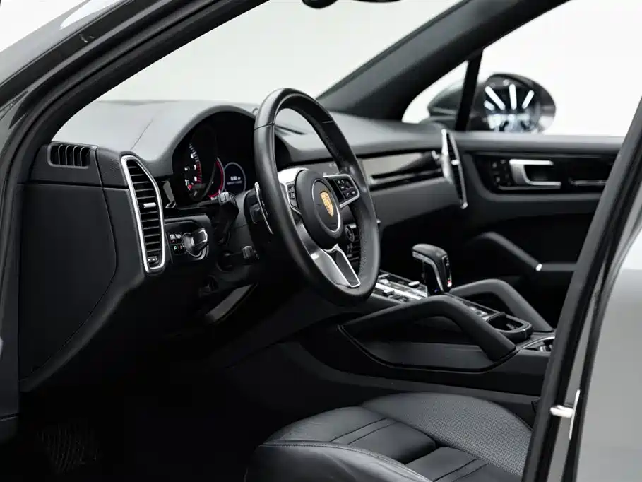 PORSCHE CAYENNE NEW ENERGY