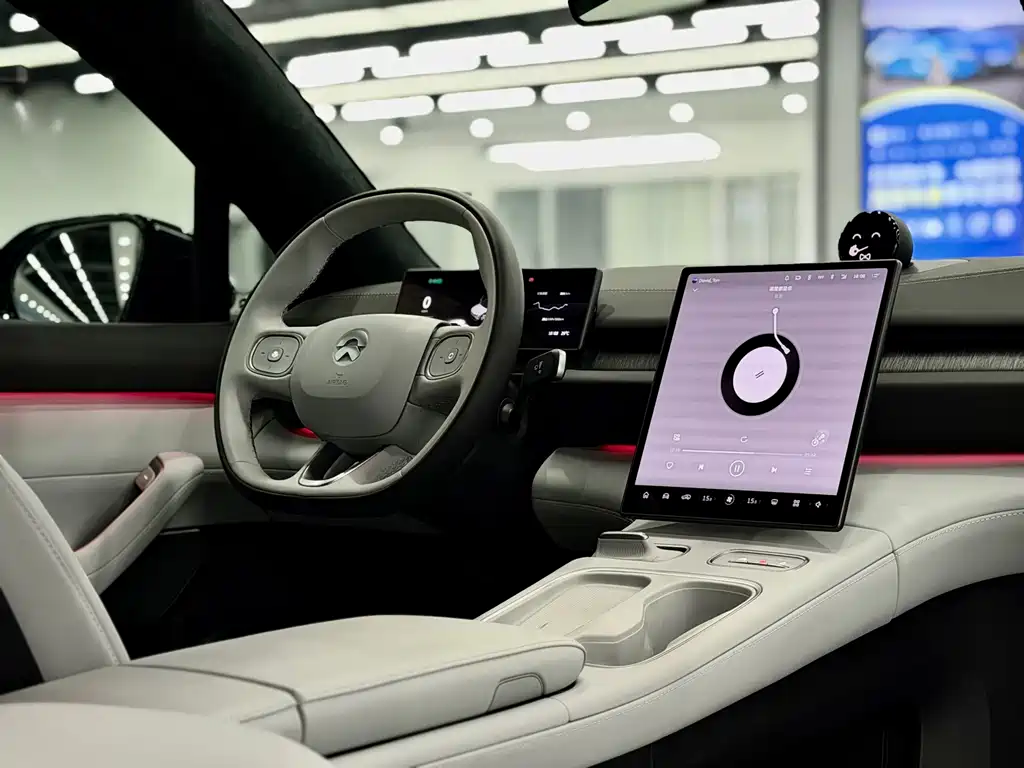 NIO ES6 — миниатюра 12
