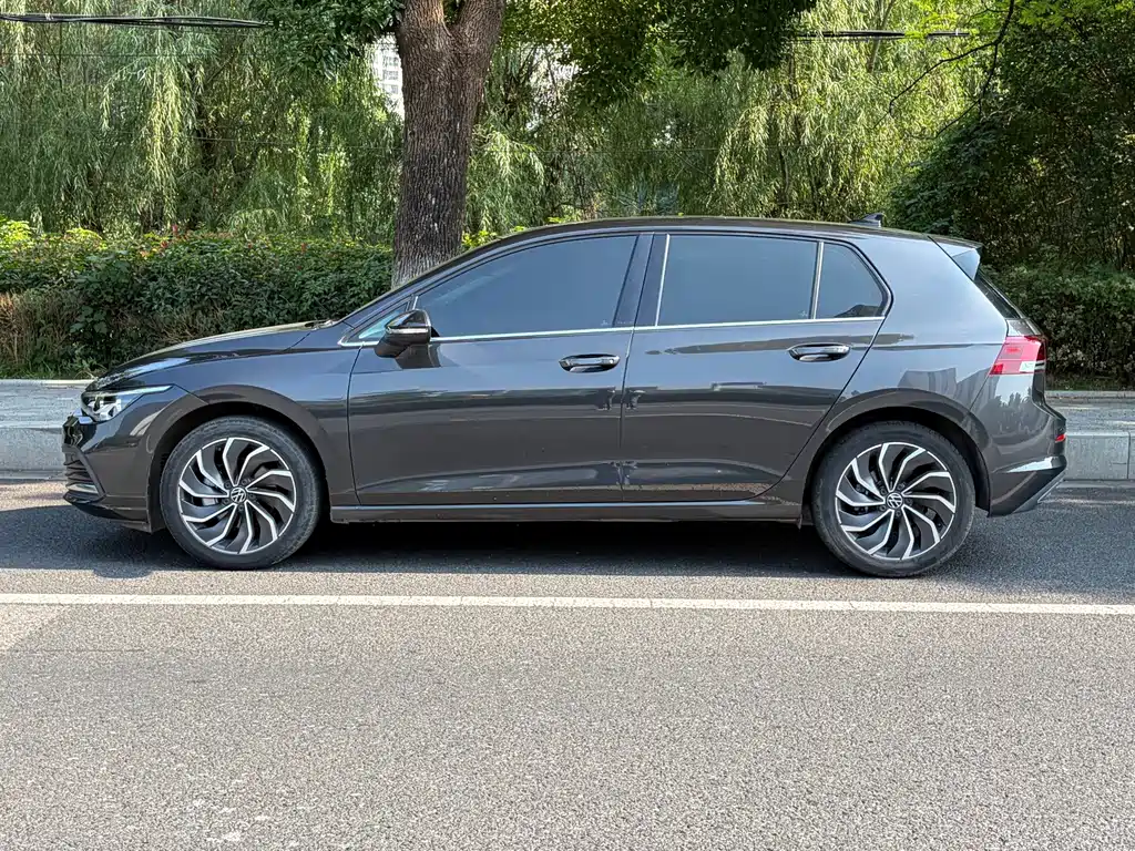 Volkswagen Golf — миниатюра 3