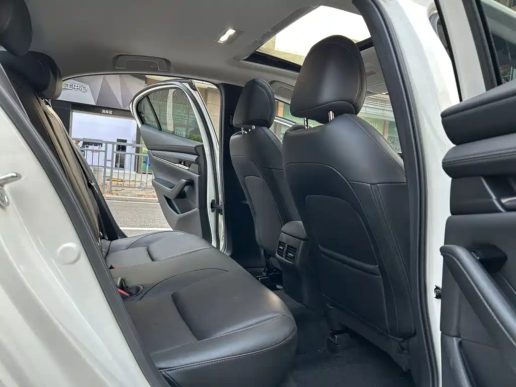 Mazda 3 Axela — миниатюра 13