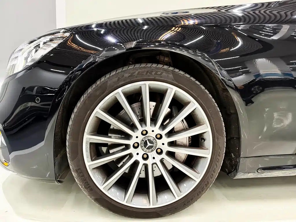 Mercedes-Benz S-Class — миниатюра 11