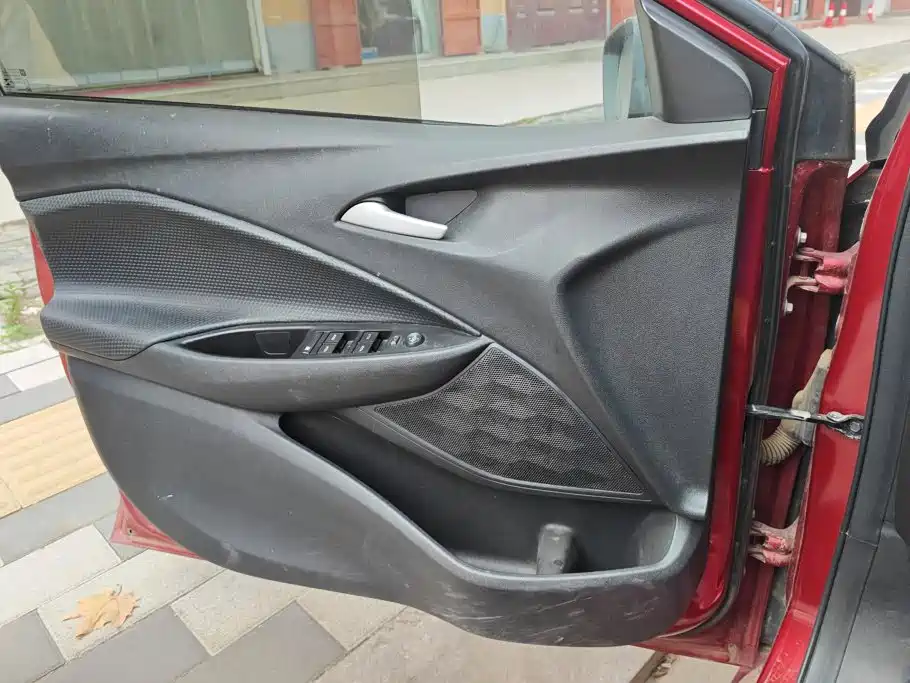Chevrolet Cavalier — миниатюра 7