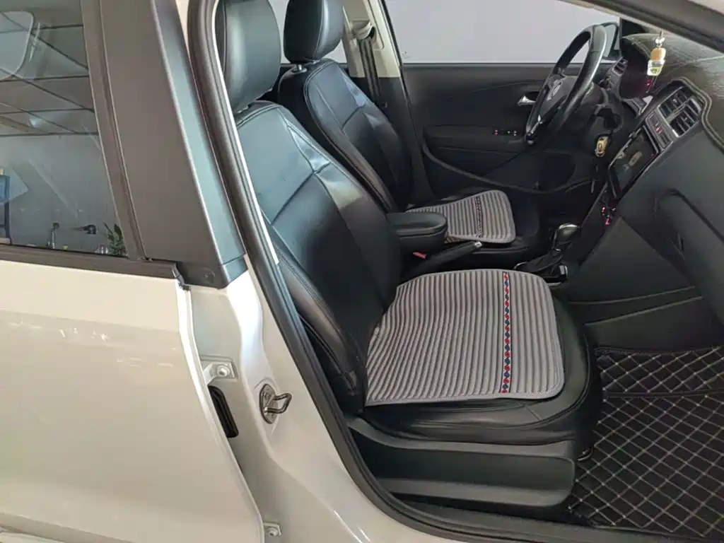 Volkswagen Polo — миниатюра 25