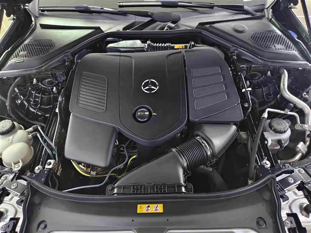 Mercedes-Benz E-Class — миниатюра 15