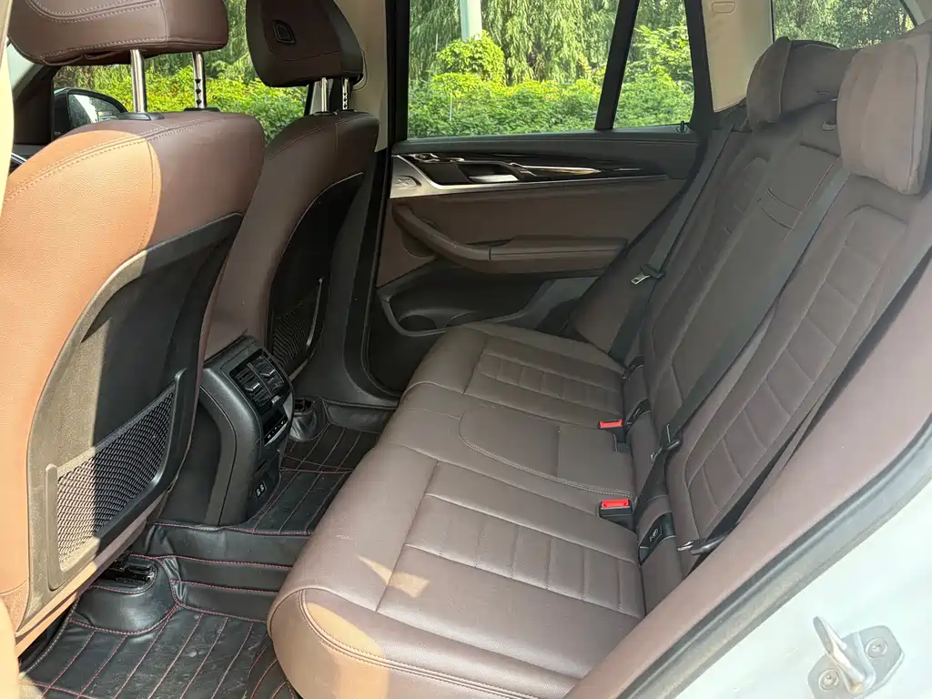 BMW X3 — миниатюра 9