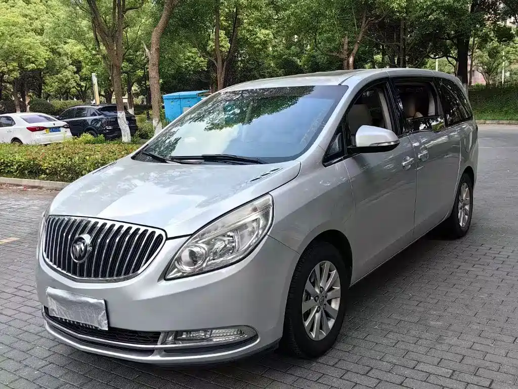 Buick GL8 2011