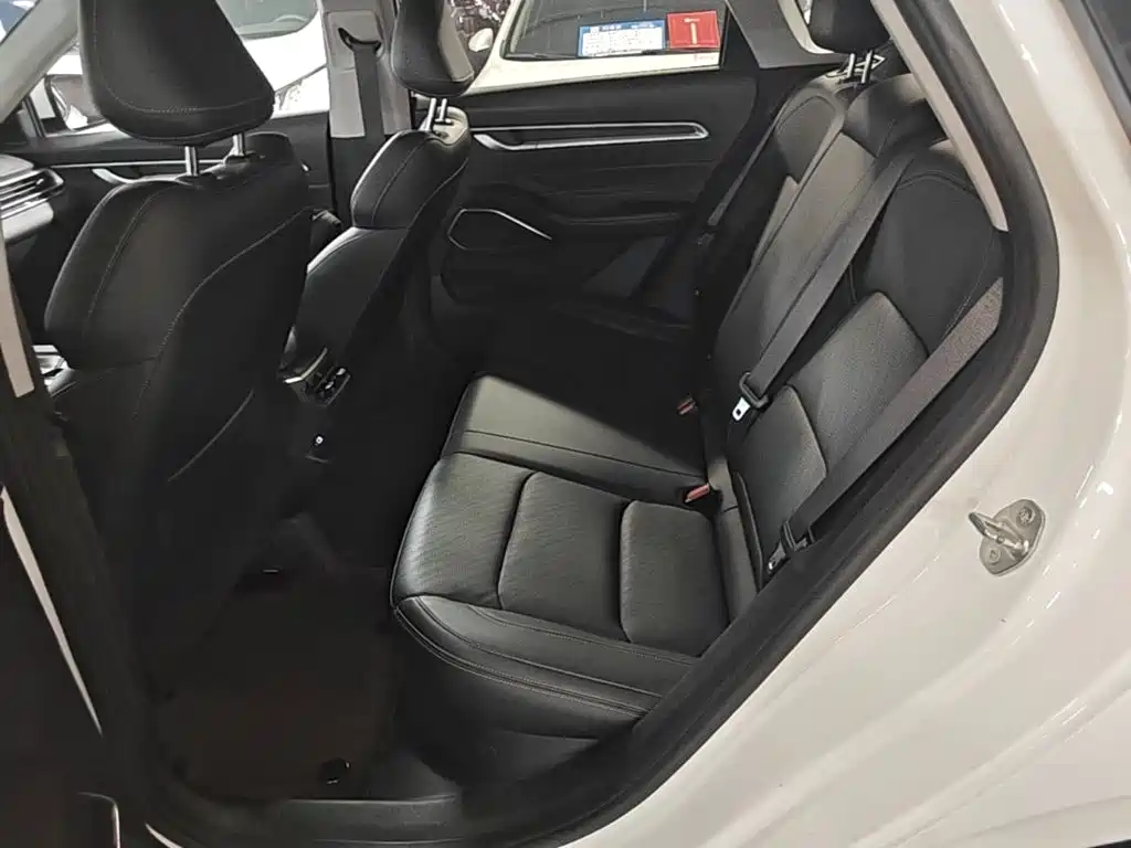 Geely Emgrand — миниатюра 17