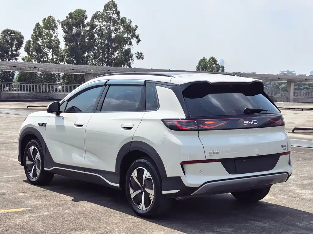 BYD Sealion 05 EV — миниатюра 4