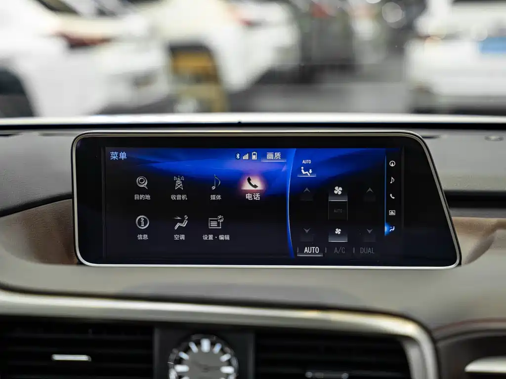 Lexus RX — миниатюра 16