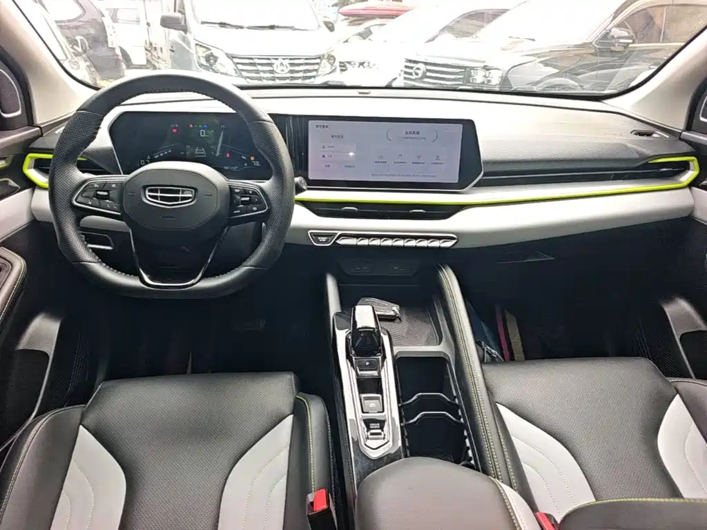 Geely Binyue — миниатюра 10