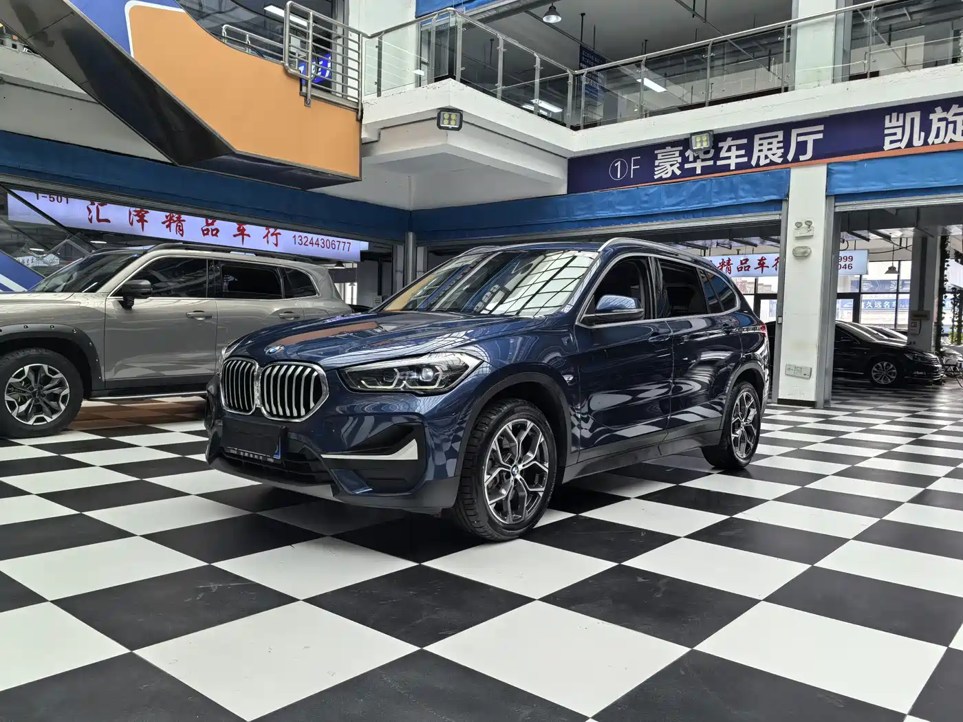 BMW X1
