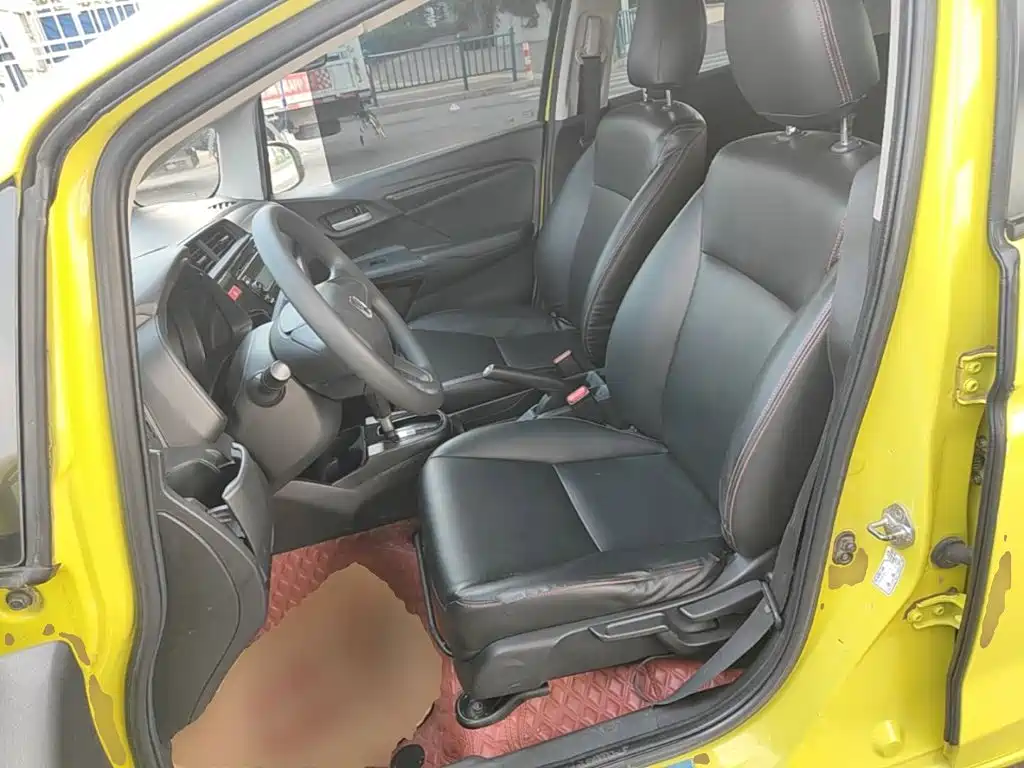 Honda Fit — миниатюра 15