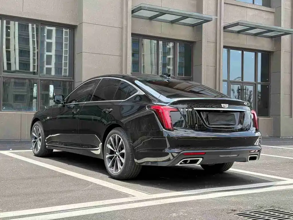 Cadillac CT5 — миниатюра 7