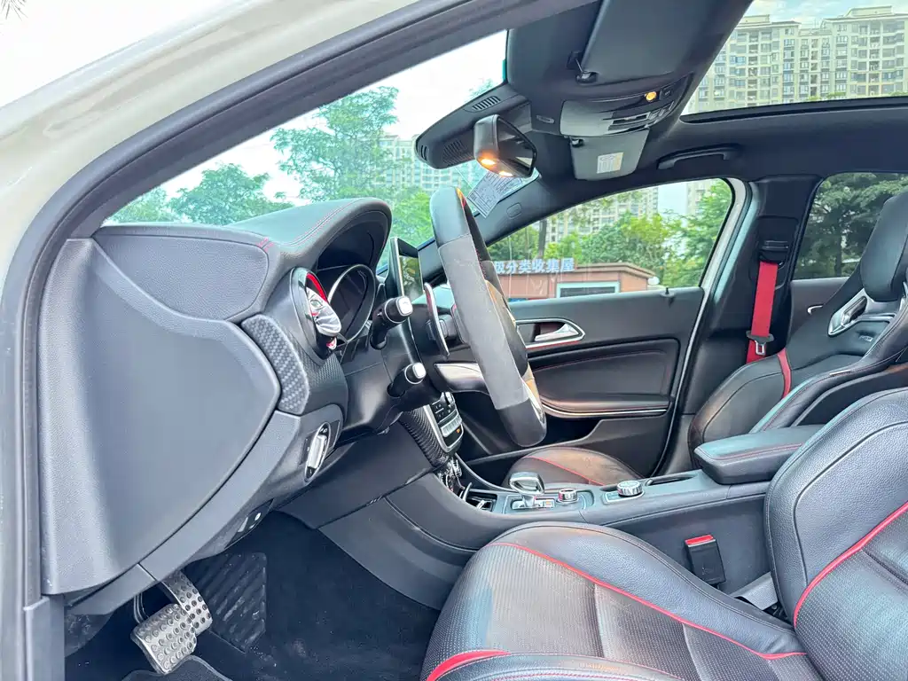 Mercedes-Benz A-Class AMG (Import) — миниатюра 7