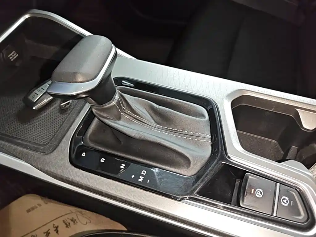 Geely Emgrand — миниатюра 14