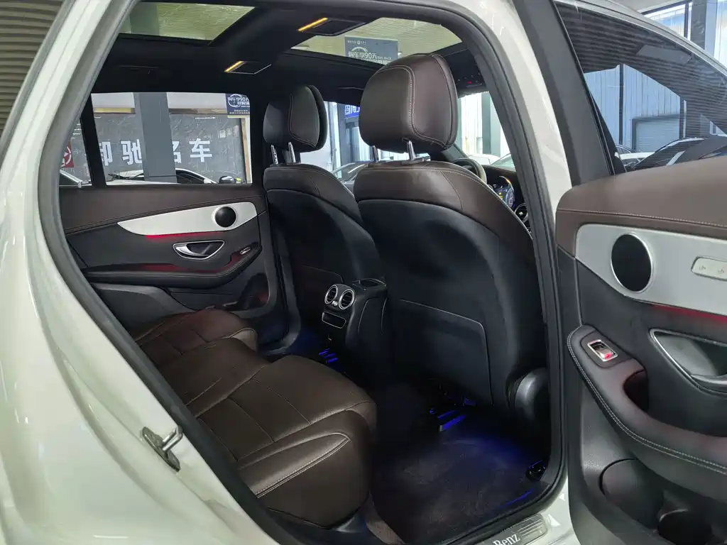 Mercedes-Benz GLC — миниатюра 11