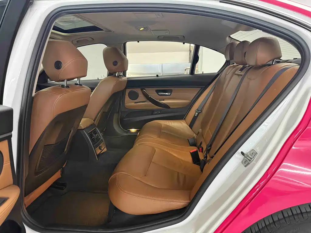 BMW 3 Series — миниатюра 5