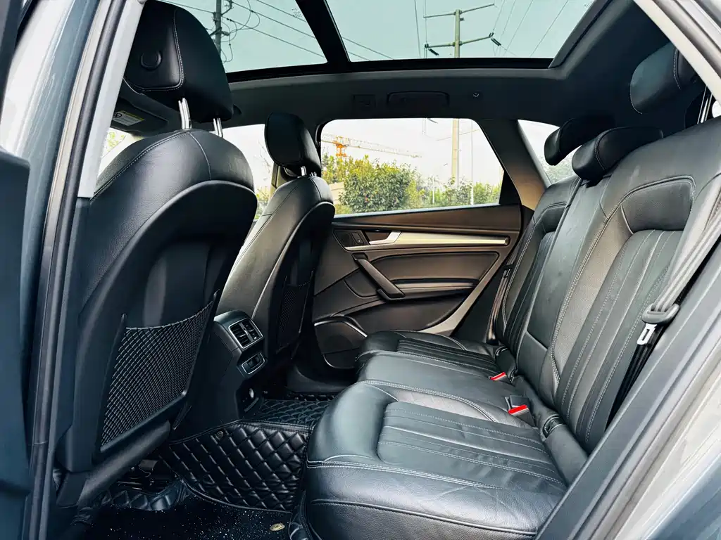 Audi Q5L — миниатюра 13