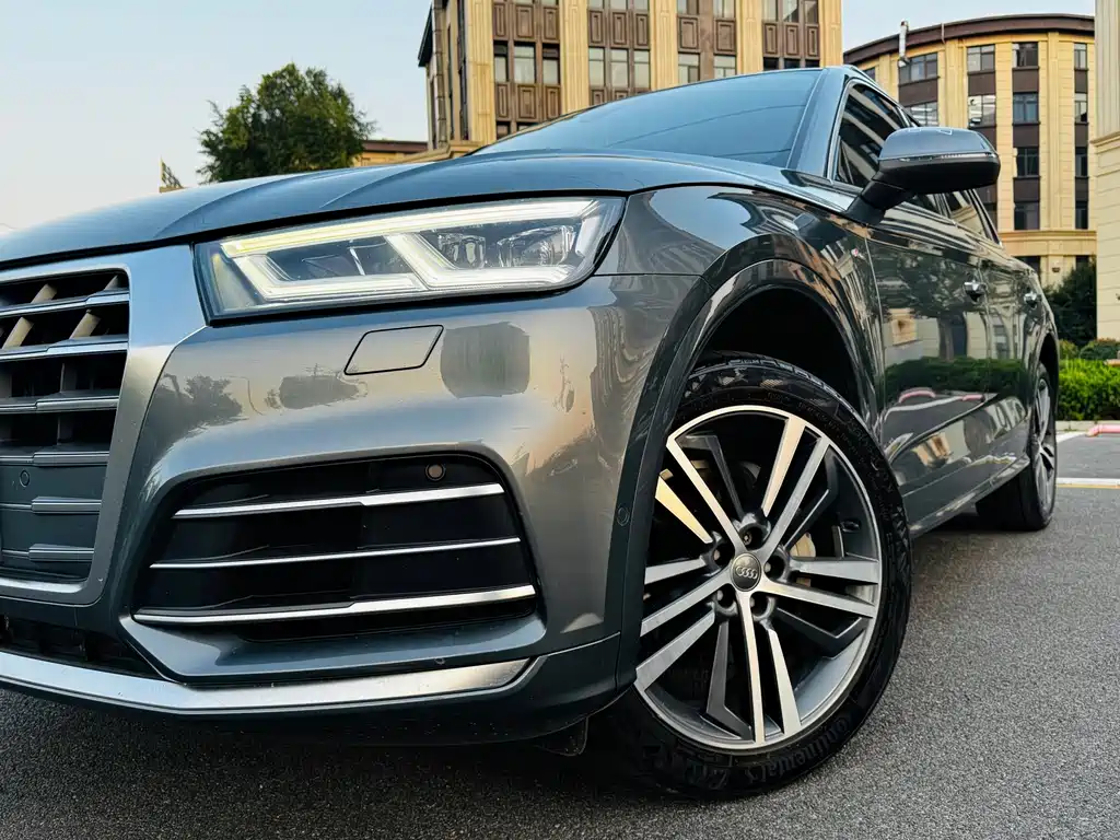 Audi Q5L — миниатюра 8