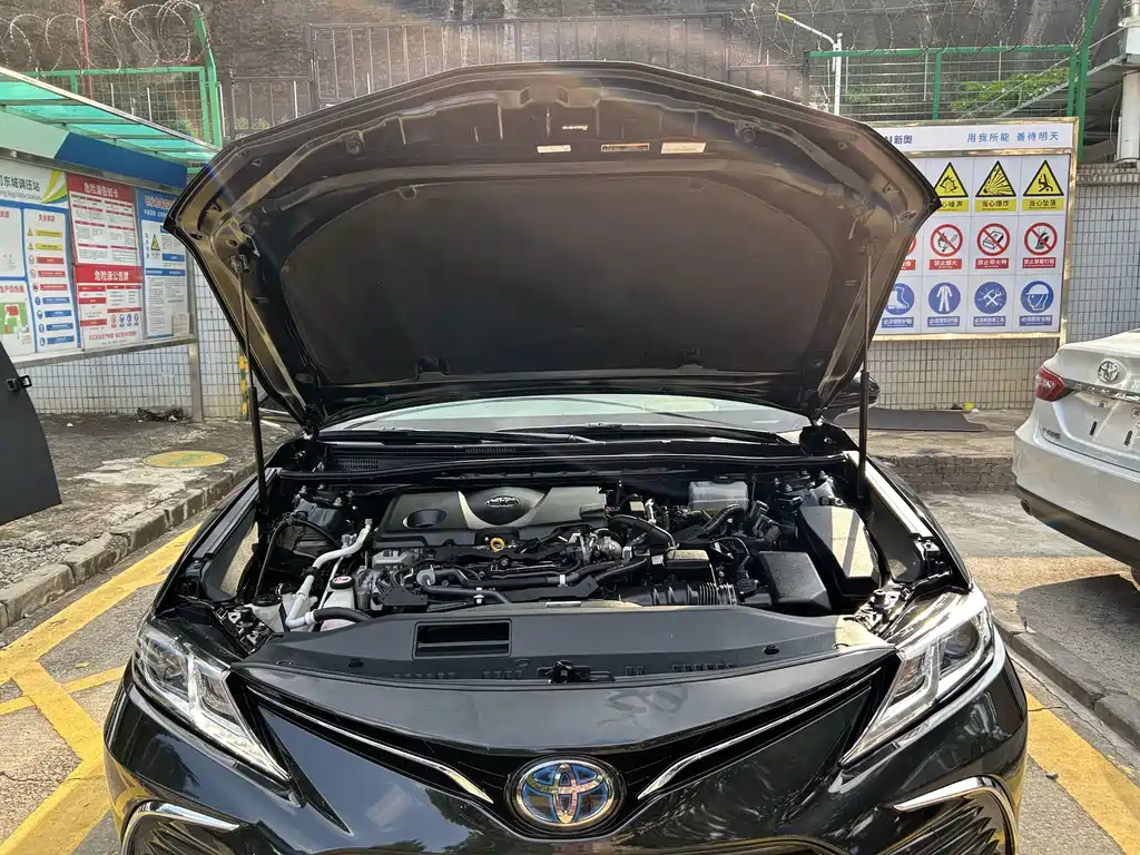 Toyota Camry — миниатюра 15