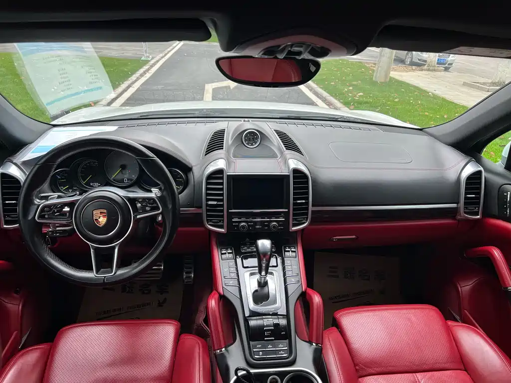 PORSCHE CAYENNE NEW ENERGY