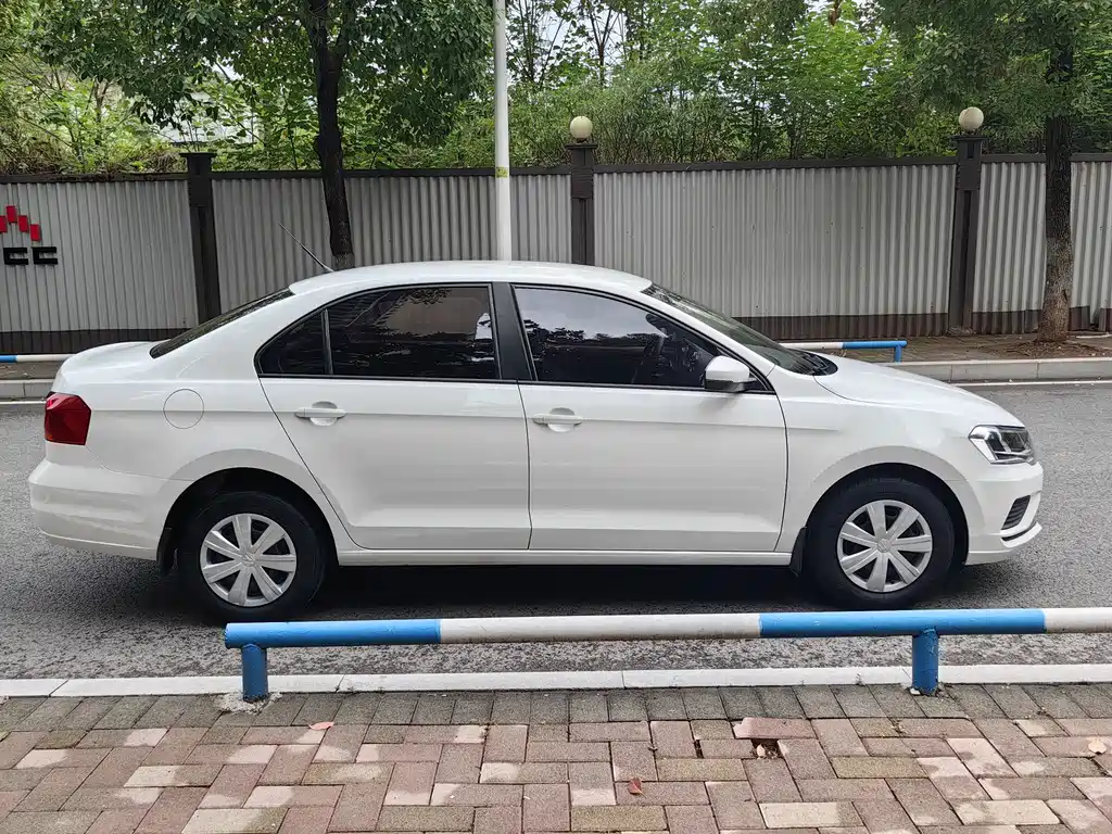 Volkswagen Jetta — миниатюра 4