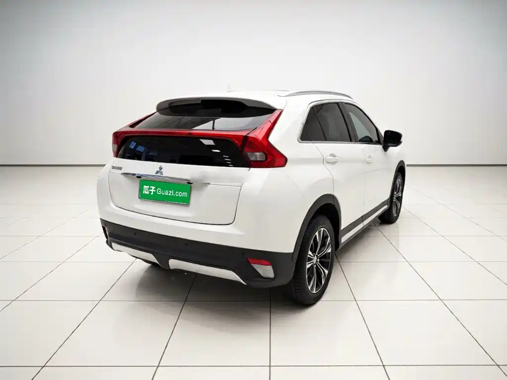 Mitsubishi Eclipse Cross — миниатюра 4