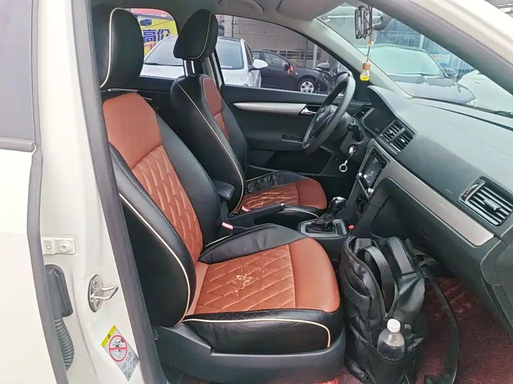 Volkswagen Lavida — миниатюра 25
