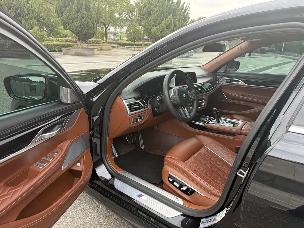 BMW 7 Series 7 2021 740Li xDrive Executive M Sport