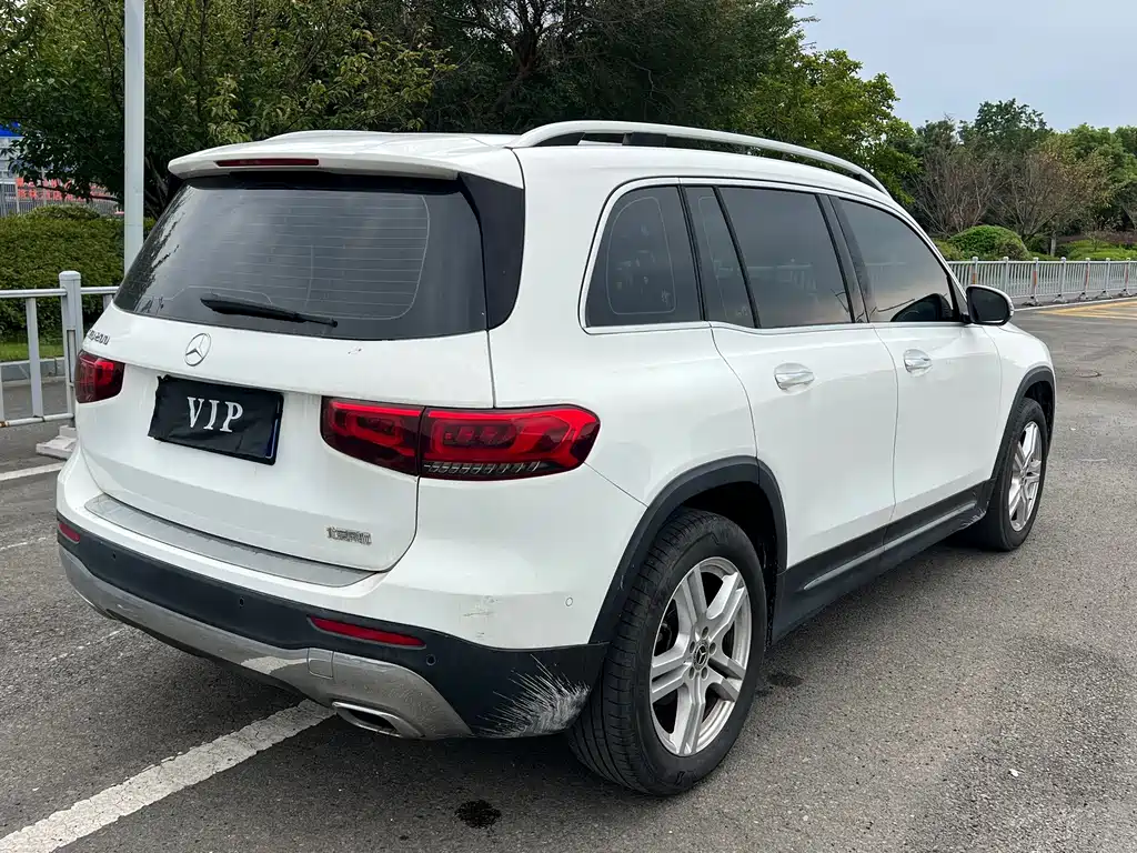 Mercedes-Benz GLB — миниатюра 14