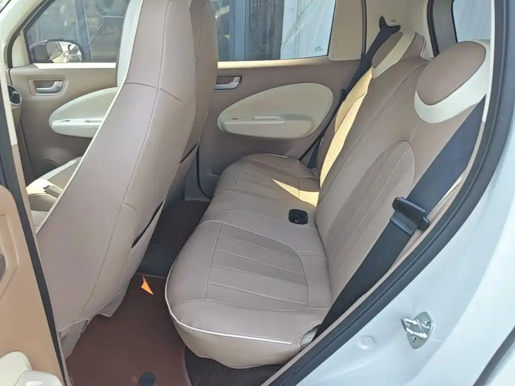 Wuling MINIEV — миниатюра 17