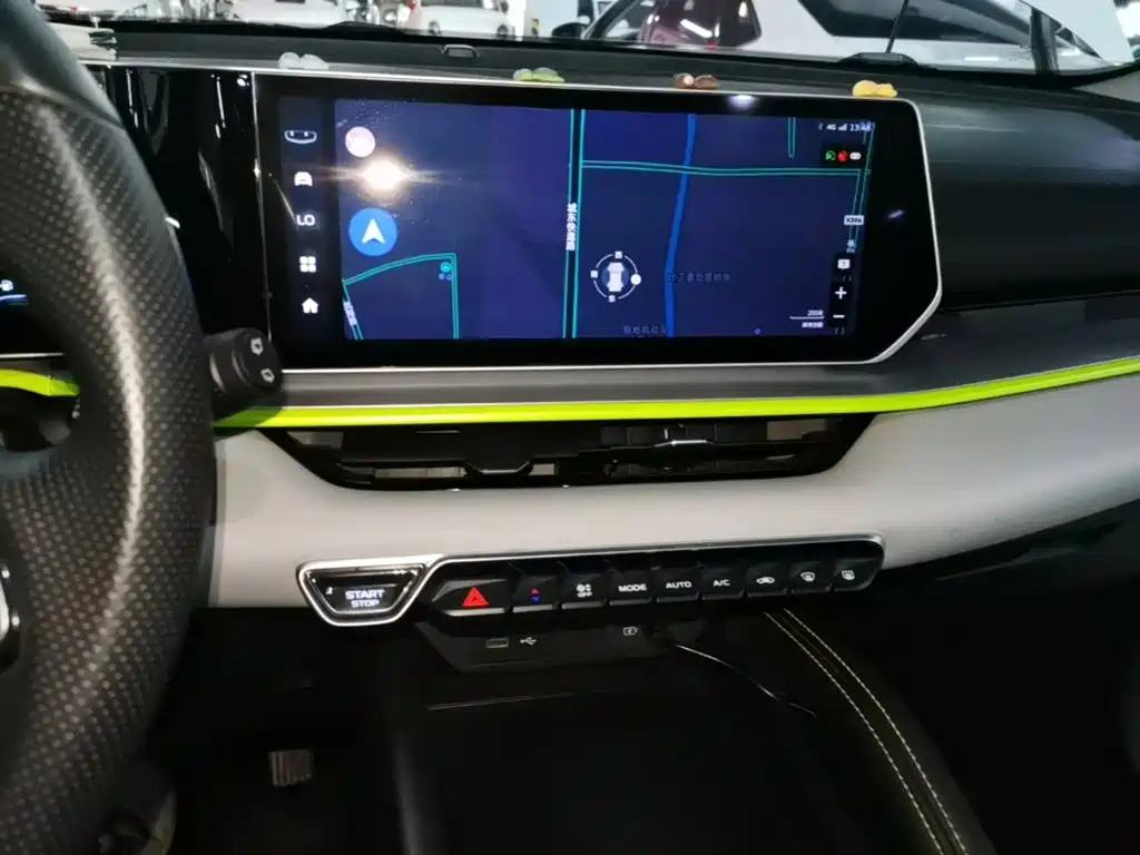 Geely Binyue — миниатюра 13