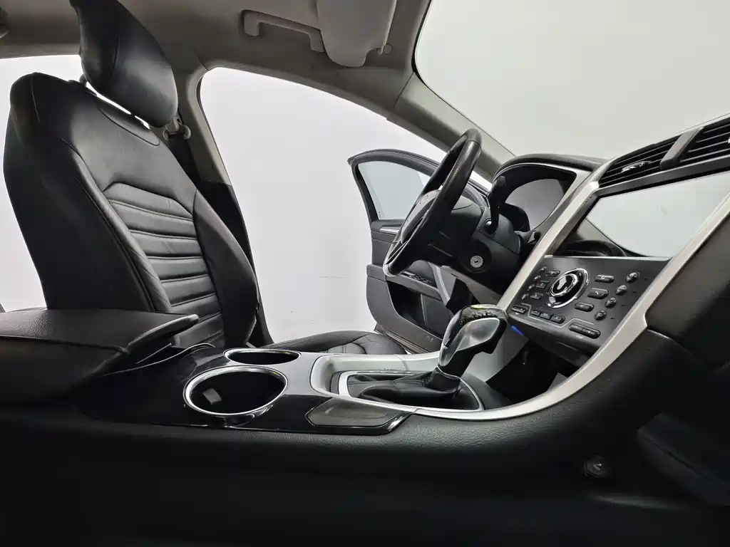 Ford Mondeo — миниатюра 15