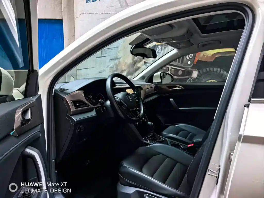 Volkswagen Tharu — миниатюра 6