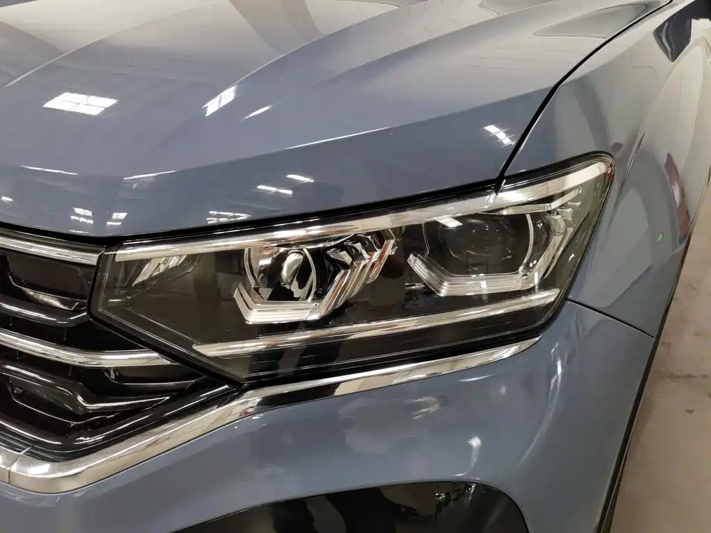 Volkswagen X — миниатюра 7