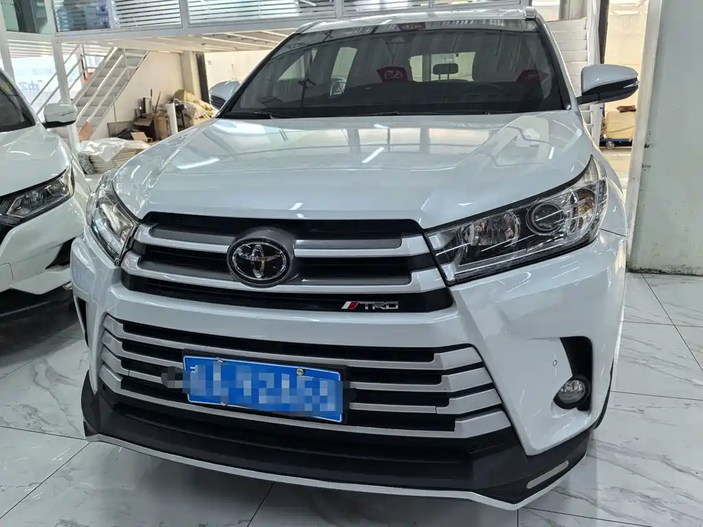 Toyota Highlander — миниатюра 2