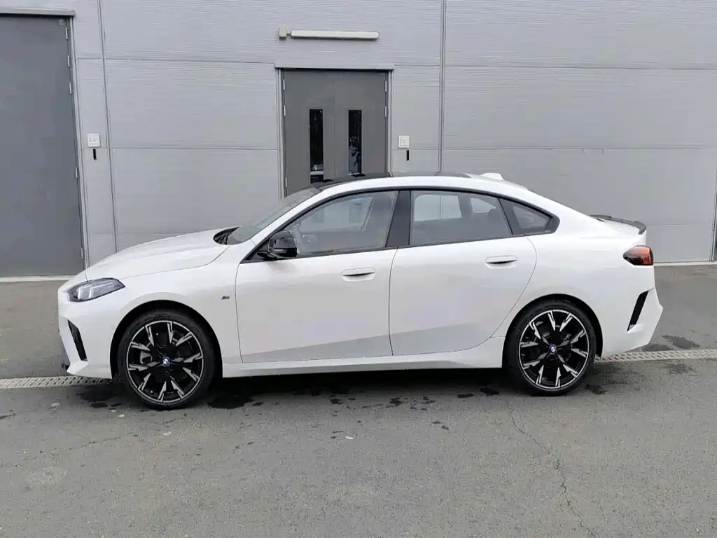 BMW 2 Series — миниатюра 4