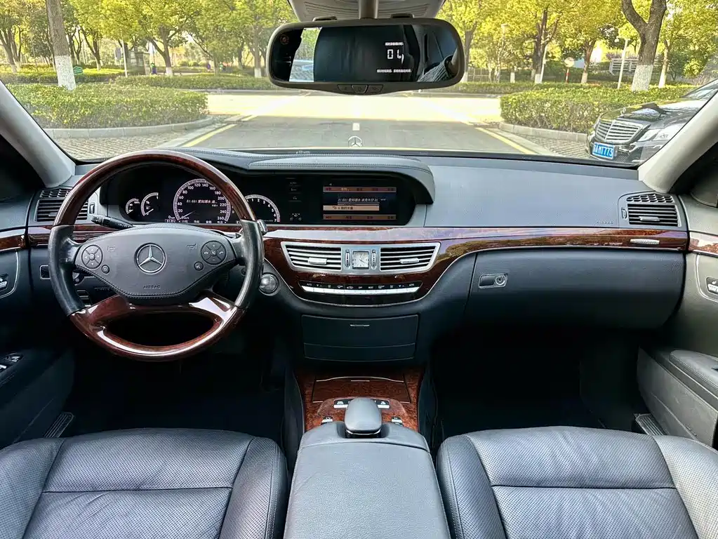 Mercedes-Benz S-Class — миниатюра 4