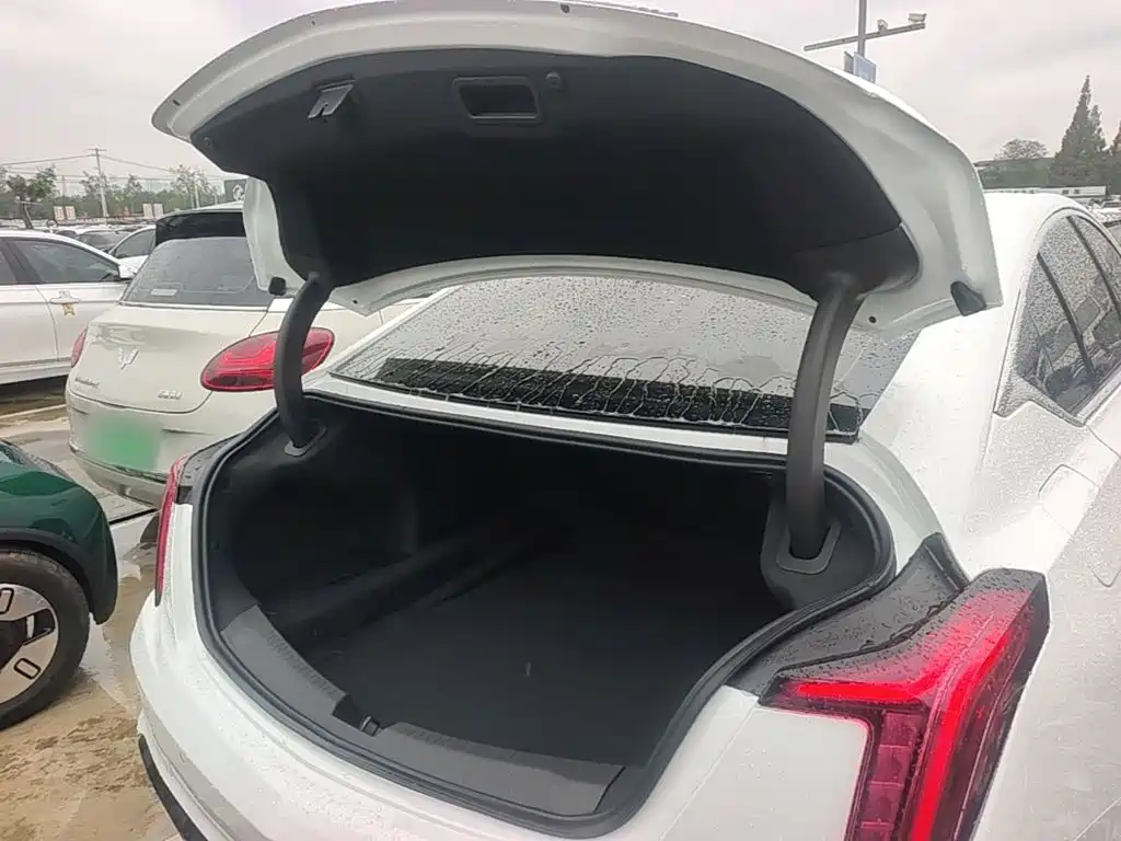 Cadillac CT5 — миниатюра 19