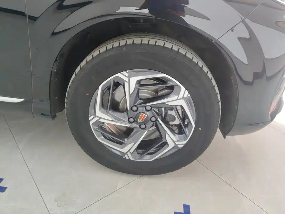 Hongqi Hongqi HS3 — миниатюра 6