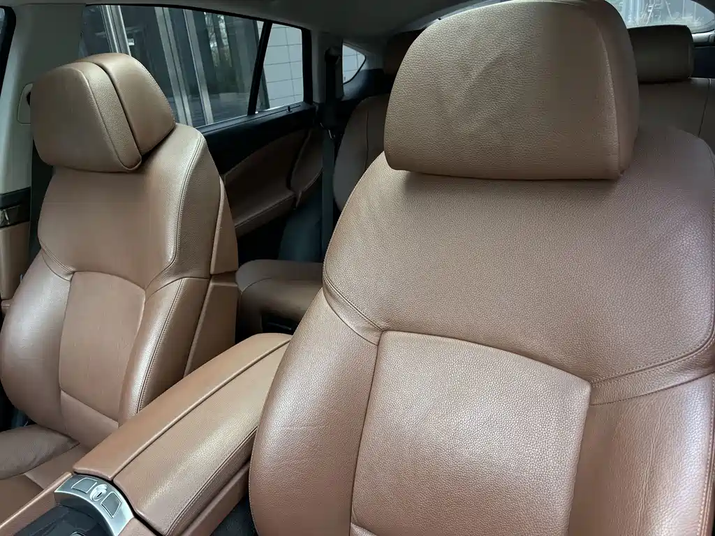 BMW 5 Series GT — миниатюра 19
