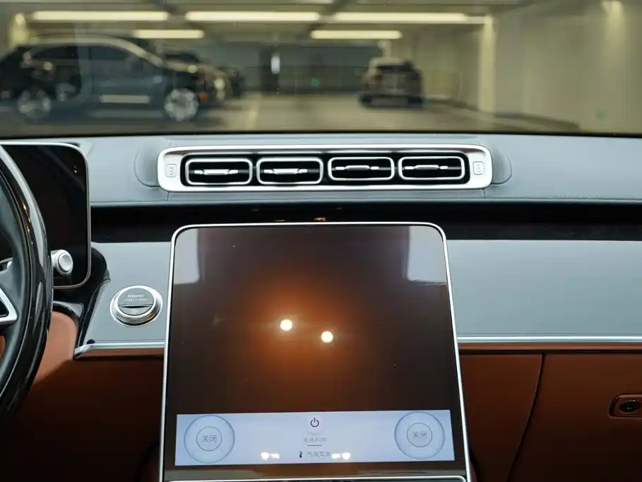 Mercedes-Benz S-Class — миниатюра 17
